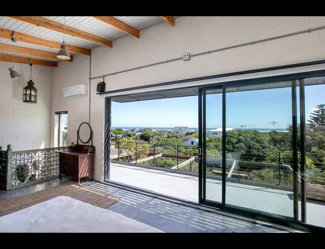 3 BEDROOM HOUSE FOR SALE IN CHAPMANS PEAK